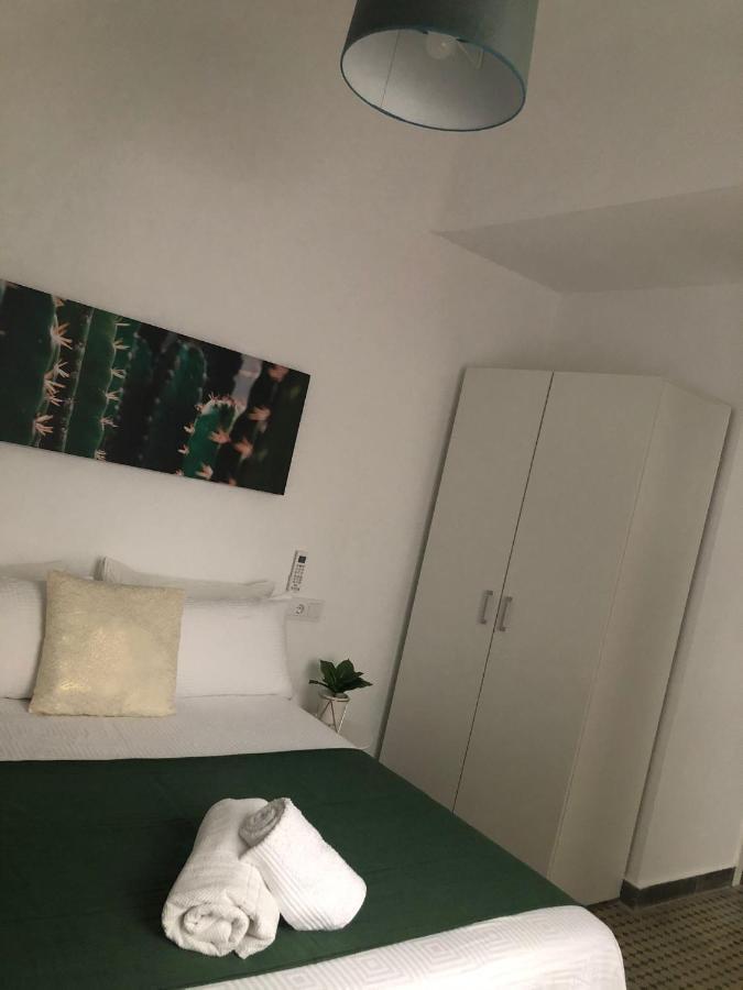 Beautiful Appartment In The Heart Of Alicante Exterior photo